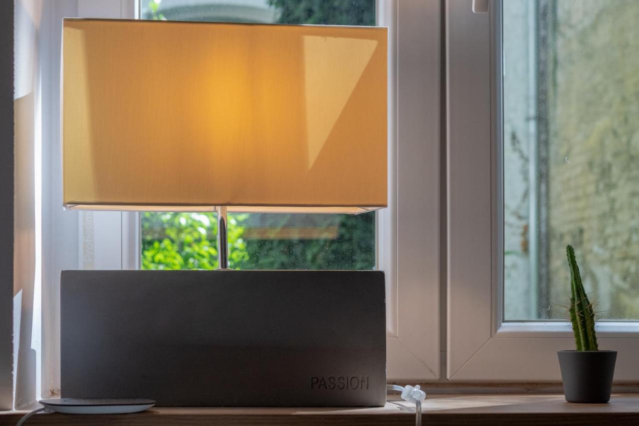 Homebydoni - Kueche I Terrasse I 500 Mbits Wifi I Design Loft Nahe Rmcc & Staatstheater Wiesbaden Extérieur photo